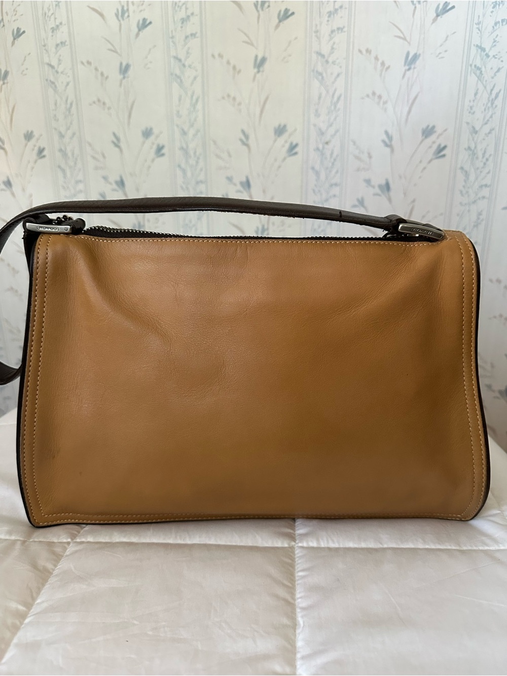 Coach Vintage Monterey Leather Shoulder Bag - Picture 2 of 16